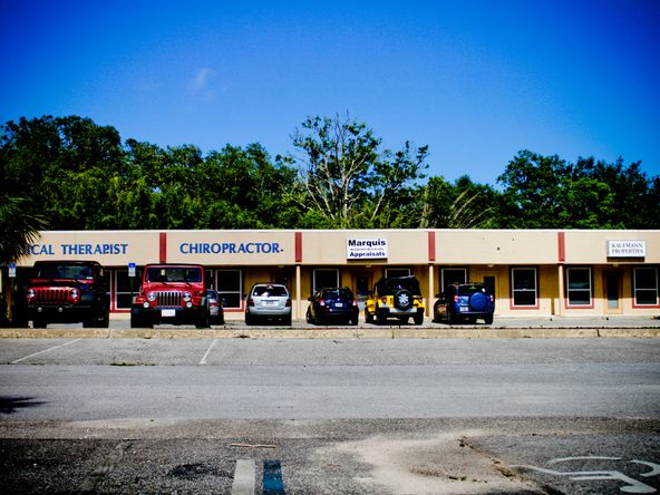 RB Office Park: 4657 Gulf Breeze Pkwy, Gulf Breeze, FL 32563